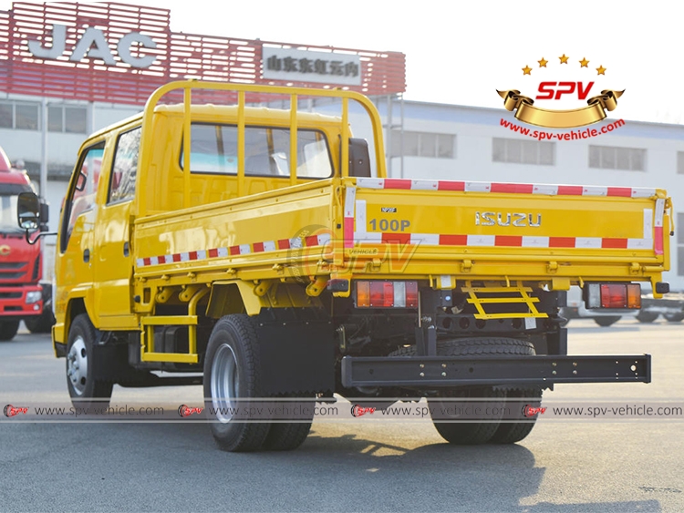 ISUZU ELF Cargo Lorry - Rear Right Side